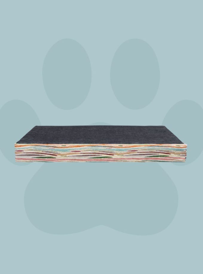 Cama Viscoelástica para Mascotas – Estilo Artístico con Superficie Gris Oscuro y ZENSA®