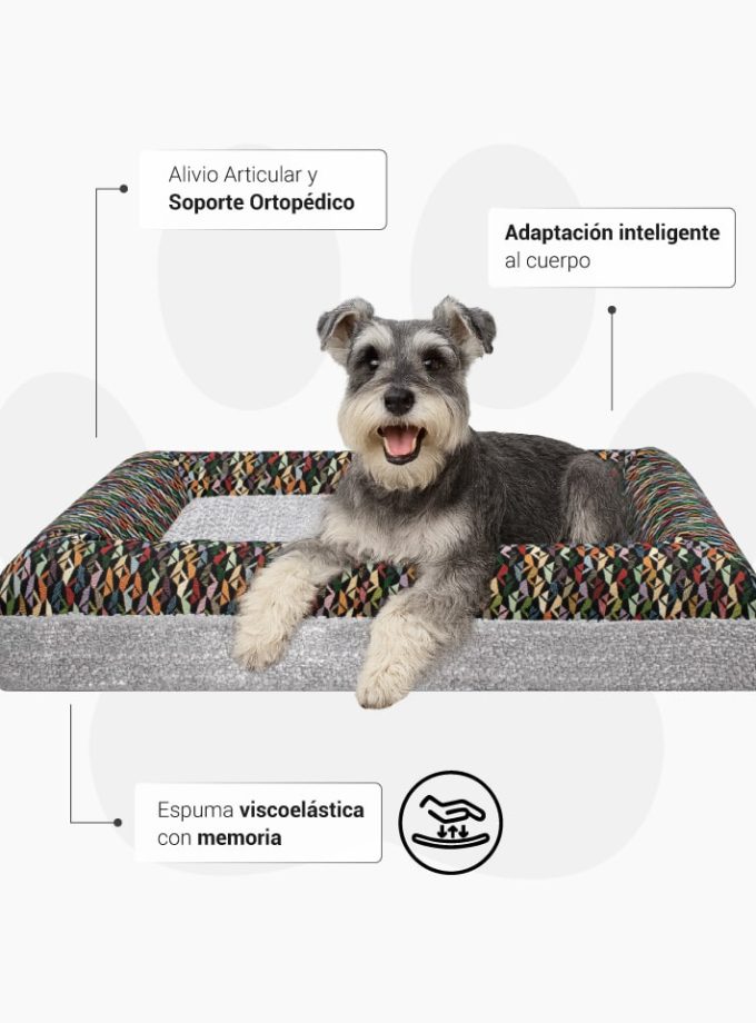 Cama Rectangular Afelpada para Mascotas – Superficie Gris Claro con Contorno de Triángulos de Colores