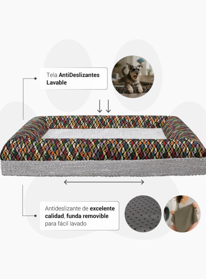 Cama Rectangular Afelpada para Mascotas – Superficie Gris Claro con Contorno de Triángulos de Colores